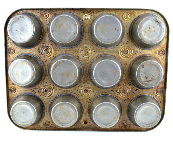 Vintage Aged Muffin Tin Set, 3 Tray, Metal, GSW 