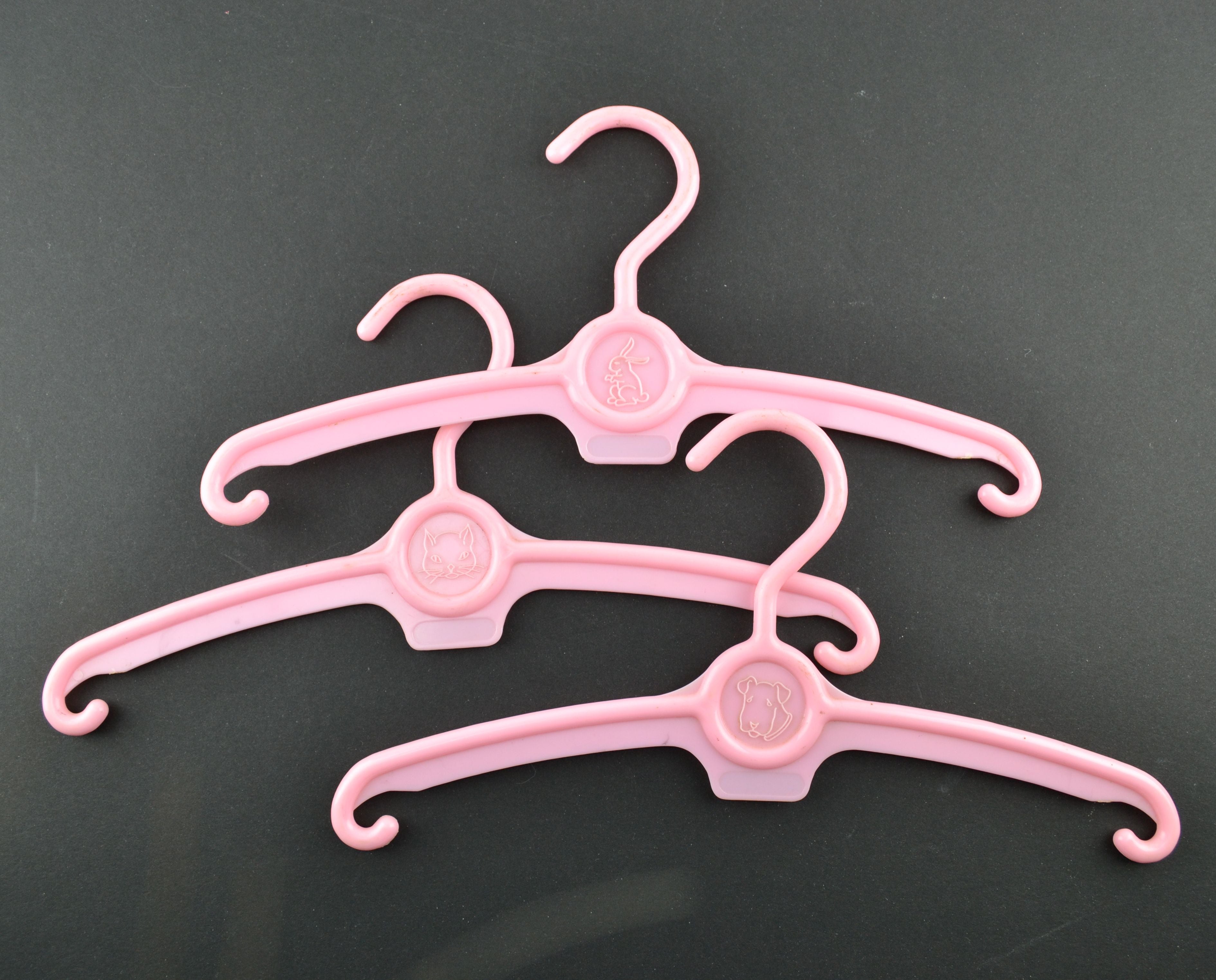 GoodtoU Pink Baby Hangers, 100Pack Kids Hangers Plastic Baby Clothes  Hangers for Closet Infant Hangers Child Hangers Children Hangers Nursery  Hangers